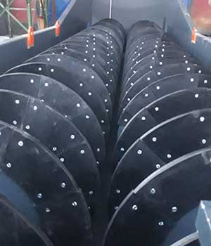 Helezon Konveyör: Malzemelerin Taşınması için Mekanik Bir Taşıma Sistemi